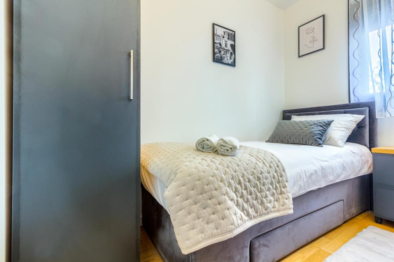 Luxury Apartment Petra Спліт Екстер'єр фото