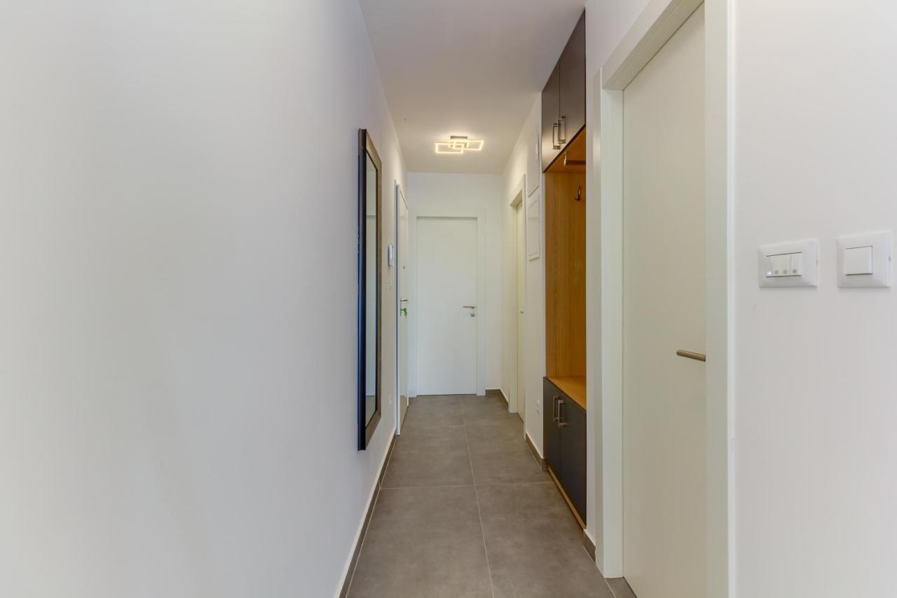 Luxury Apartment Petra Спліт Екстер'єр фото