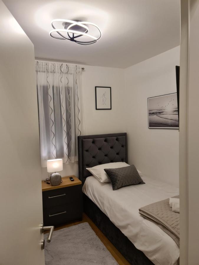 Luxury Apartment Petra Спліт Екстер'єр фото