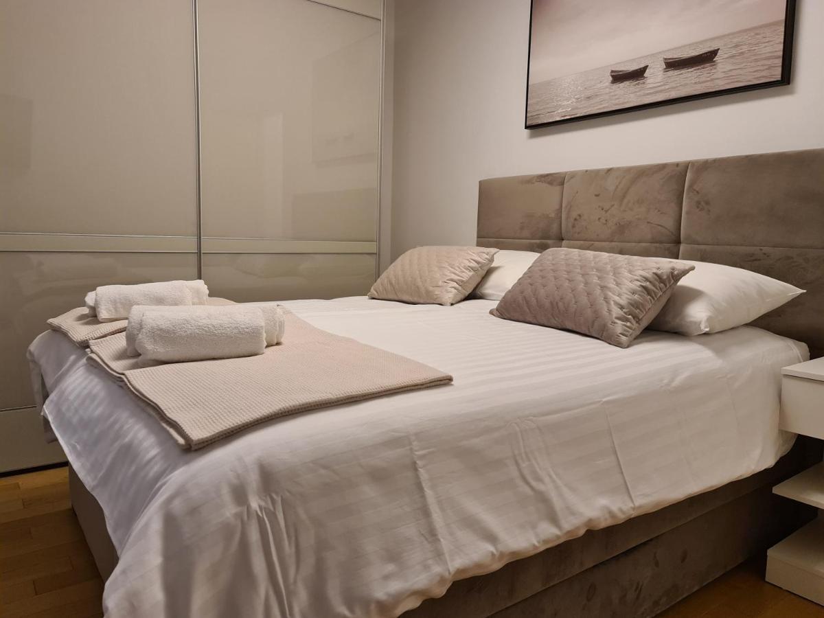 Luxury Apartment Petra Спліт Екстер'єр фото
